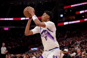 马尔卡宁：贝利比赛节奏慢下来了 阅读防守更清晰打球也更从容了