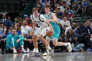 沃尔：最佳新秀我选弗拉格 他不像克尼佩尔有很多帮手