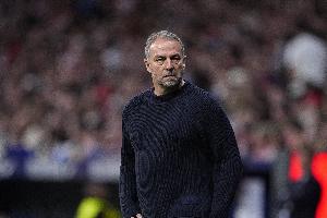 阿斯：防守是巴萨在欧冠中最大弱点，打进两球可能不足以拖入加时