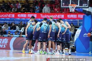 解说：宁波本赛季令人惊喜 今天打广东斗志高昂可以算是虽败犹荣