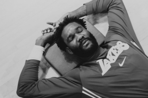 艾顿晒照回顾常规赛：感谢不离不弃 工作尚未完成！