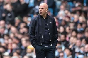 天空：输给巴黎不会决定斯洛特未来，他说过自己全面参与引援规划