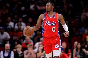 马克西：赛季初我就告诉队友们 无论付出什么代价都要打进季后赛