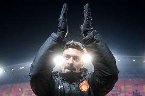 拉维奇：现在足球对我已经渐行渐远了，当下我最看重的是我的家人