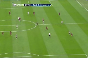 这就叫做创造力！名场面：曼联盯人到位，依然无法阻挡巴萨！